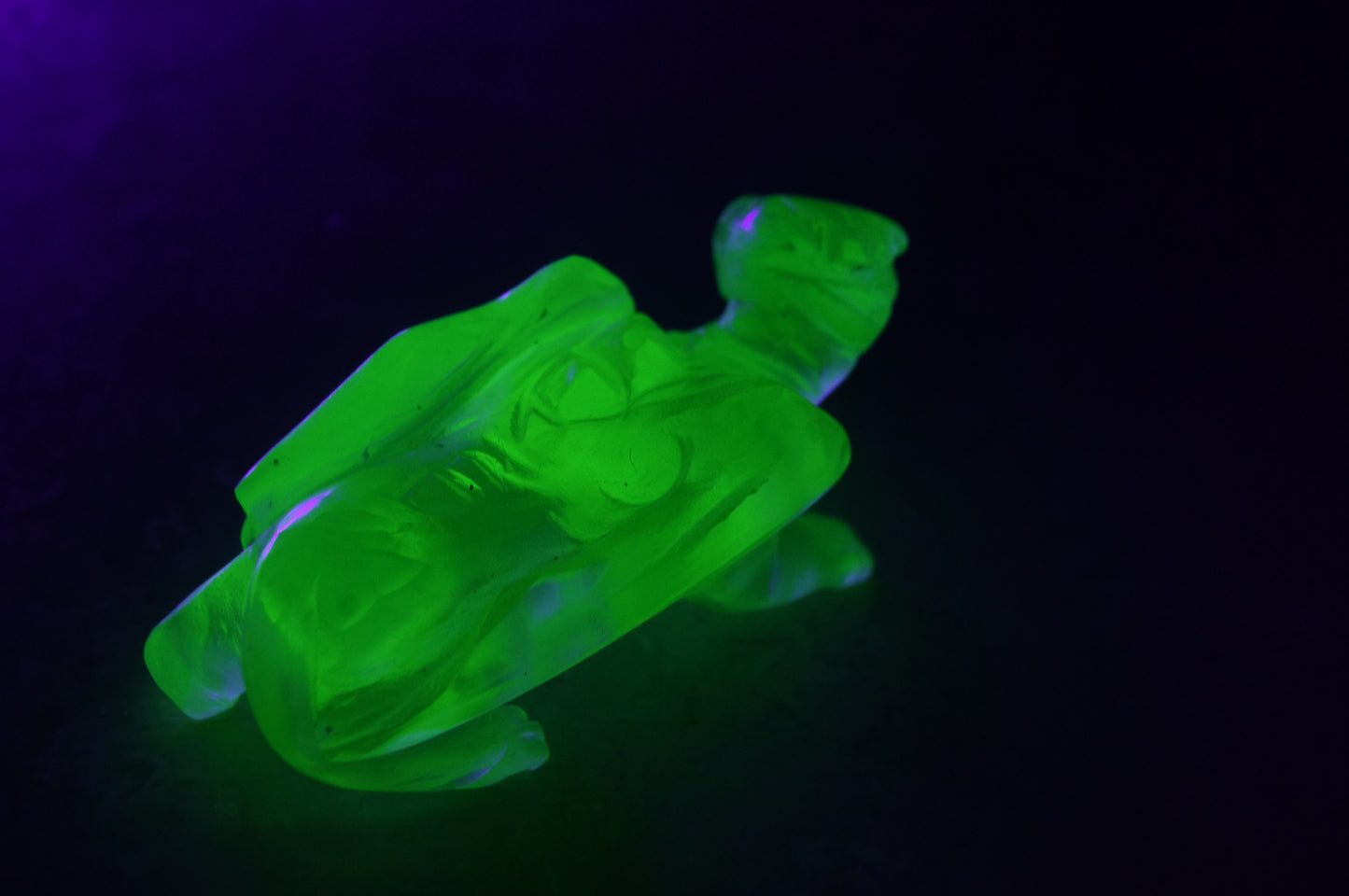 Statuette Uranium Dragon
