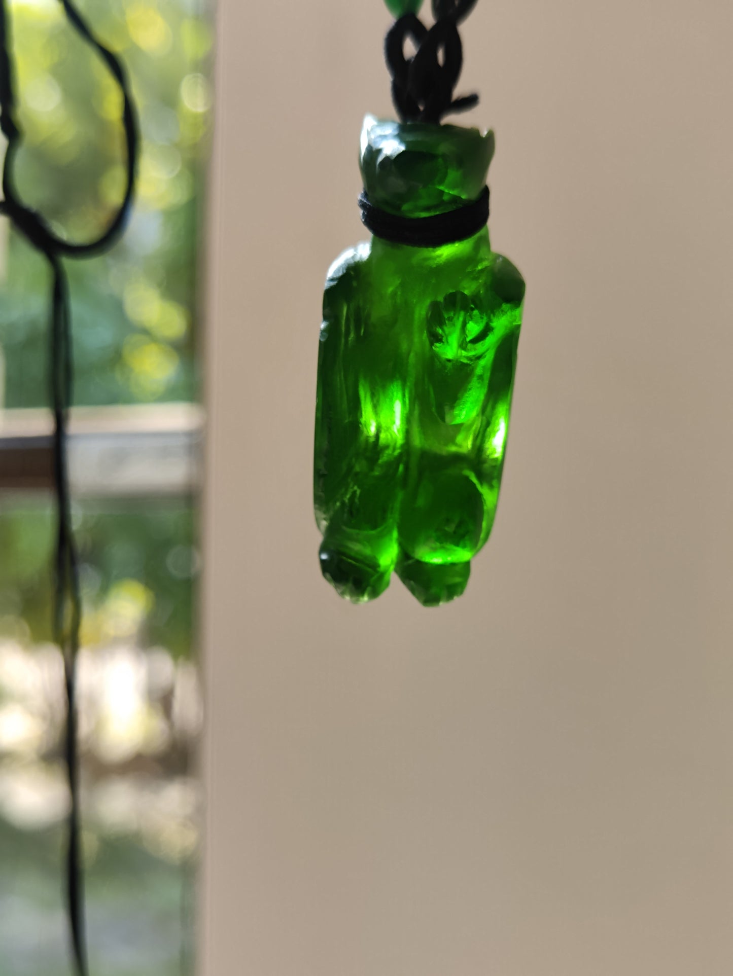 Glass necklace the Dragon